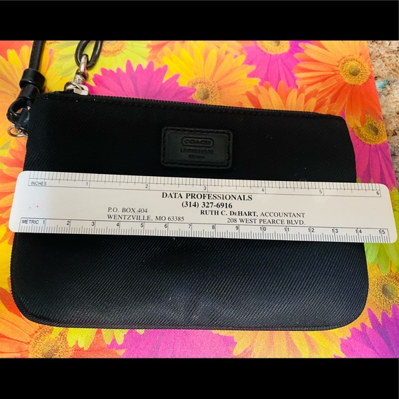 Coach Wristlet - Picture 6 of 7